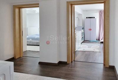 Apartament cu 3 camere, mobilat în Tractorul - 9