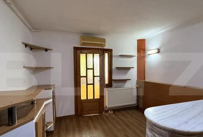 Apartament 3 camere decomandat, et. 1, 72 mp, zona 1 Mai - 11