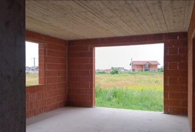 Casa in ro?u O?orhei - 3