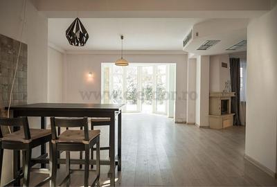 Casă individuală cu 6 camere cu Canalizare în Iancu Nicolae