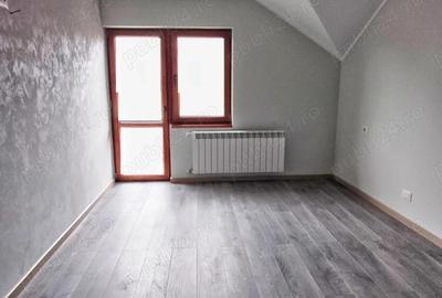 Casă cu 3 camere în Central