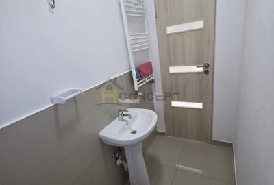 Spațiu comercial, de 51 mp, în Central - 9