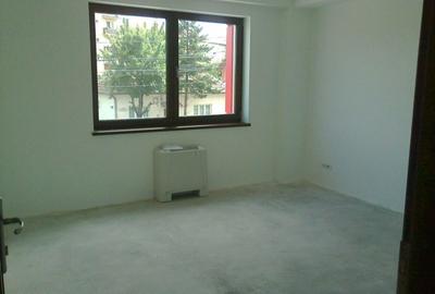 Proprietar inchiriez spatii de birouri dedicate conform standardelor - 15