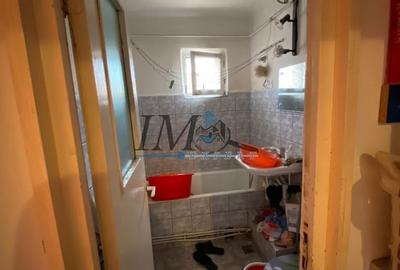 Apartament cu 4 camere decomandat în Cetate - 2