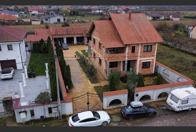 House for sale, 6 Rooms, 242 sqm, 800 sqm, Vetiș - 3