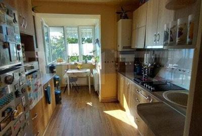 Apartament cu 2 camere semidecomandat, mobilat în Central - 4