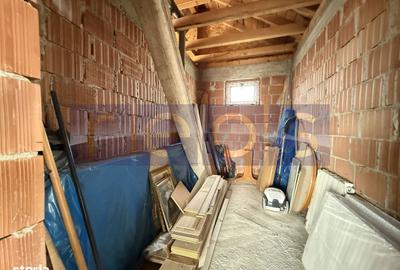 Casă cu 6 camere cu Teren 450 Mp în Dobroești - 5