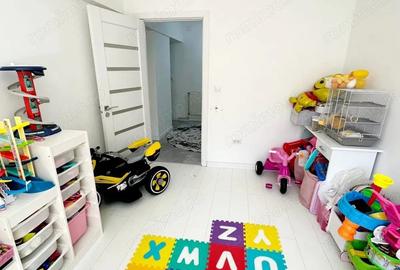 Apartament cu 3 camere decomandat în Central - 3