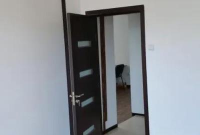 Apartament cu 3 camere semidecomandat în Republicii - 16