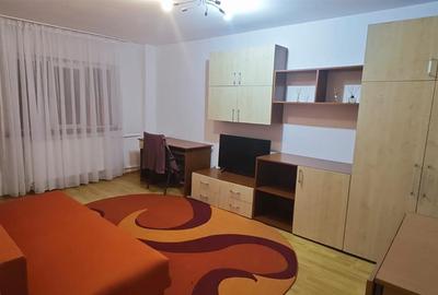 Garsonieră decomandată în Nicolina