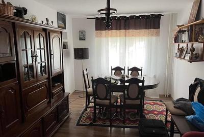 Apartament cu 3 camere decomandat, mobilat în Păcurari