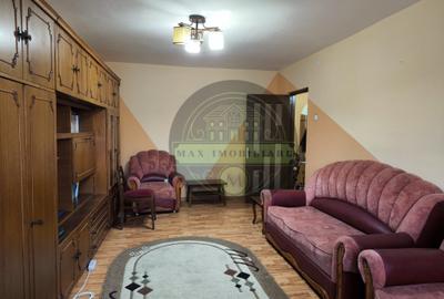Apartament cu 4 camere decomandat în 9 Mai