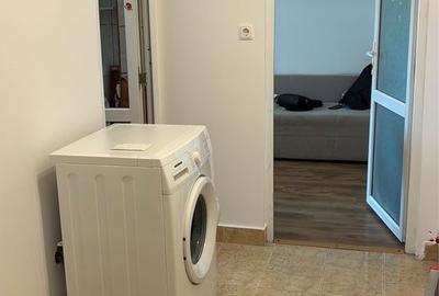 Apartament cu 3 camere semidecomandat în Central - 1