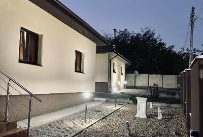 Casă individuală cu 5 camere cu Canalizare în Făurei - 3