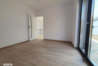 Apartament cu 3 camere decomandat în Cug - 5