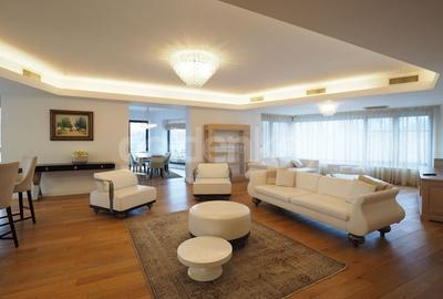 Apartament cu 4 camere decomandat, mobilat în Herăstrău