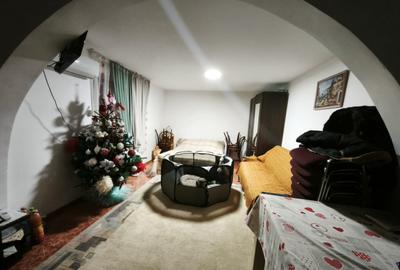 Casa de vanzare, cu 3 camere, 80 mp, 900 mp teren, Siret - 10