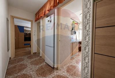 Apartament cu 2 camere semidecomandat, mobilat în Central - 2