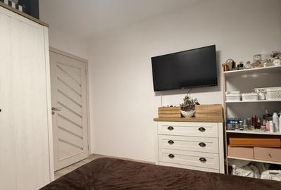 Apartament cu 2 camere semidecomandat, mobilat în Tomis I - 5