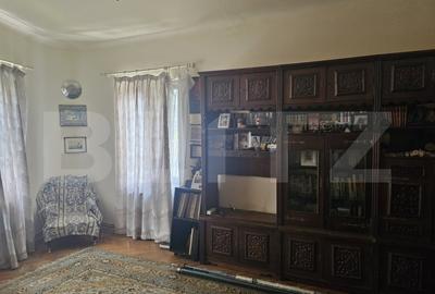 Casă individuală cu 4 camere cu Teren 372 Mp în Central - 12