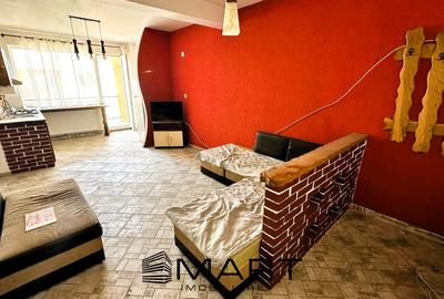 Apartament cu 3 camere semidecomandat, mobilat în Mihai Viteazul