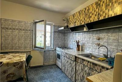 Apartament cu 3 camere decomandat, mobilat în Buziașului - 2