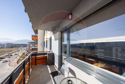 Apartament cu 2 camere decomandat, mobilat în Tractorul - 16