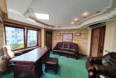 Apartament cu 3 camere decomandat în Central - 12