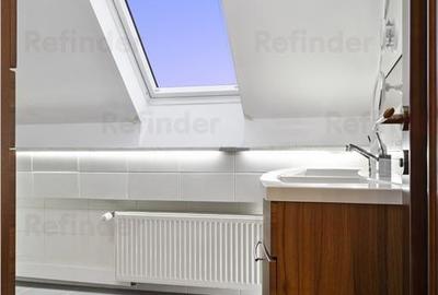 Casă cu 8 camere cu Canalizare în Vatra Luminoasă