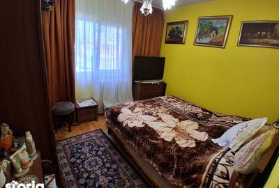 Apartament cu 3 camere decomandat, mobilat în Canta - 8