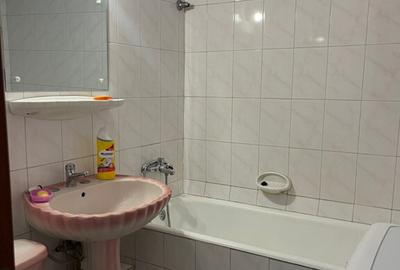 Inchiriez apartament 2 camere 1 Mai - 9