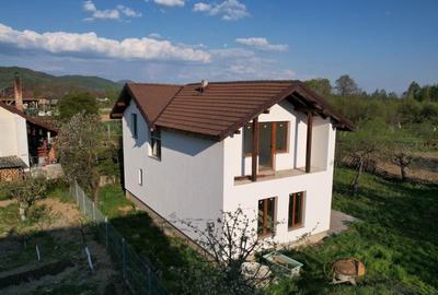 Casă cu 4 camere în Cicârlău - 7