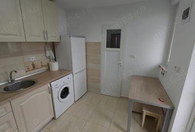 Garsoniera de inchiriat ultra central 23 mp , Str.Traian , la Curte ! - 2