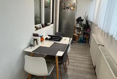 Apartament cu 3 camere decomandat în Roșu - 2