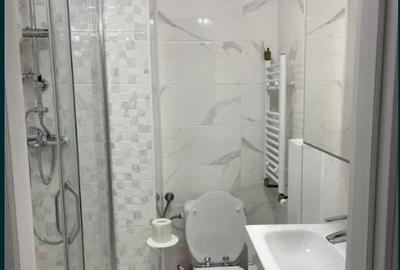 Metrou Piata Romana,renovat,boxa ,mobilat si utilat complet lux - 5