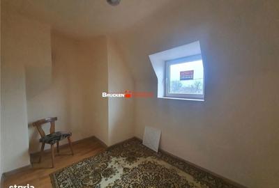 Casă cu 4 camere cu Teren 824 Mp în Central - 11