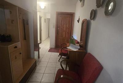 Apartament cu 3 camere decomandat în Central - 13