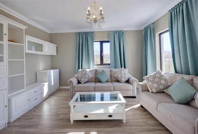 Casă individuală cu 5 camere cu Teren 1532 Mp în Exterior Est