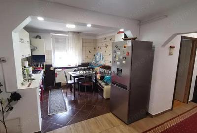 Apartament cu 4 camere decomandat în Precista - 1