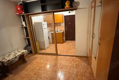 Garsonieră decomandată în Central - 7