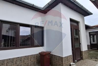 Casă cu 2 camere decomandat cu Teren 102 Mp în Ultracentral - 13