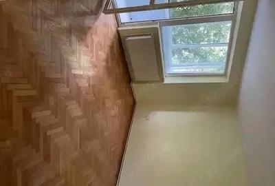 Apartament cu 3 camere decomandat în Calea București - 2