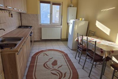 !!! 2 Camere...Str Ana Ipatescu..cu CT - 1