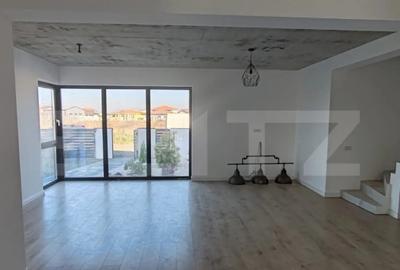 Casă cu 4 camere cu Teren 393 Mp în Urseni - 2