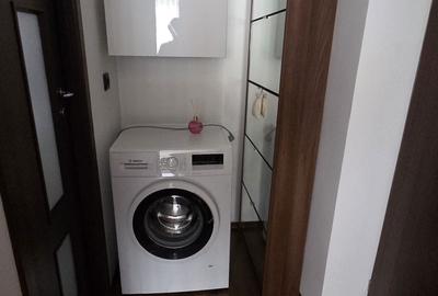 Apartament cu 3 camere semidecomandat în Central - 3