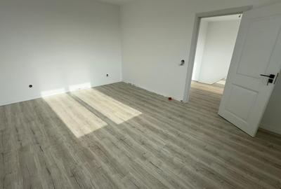 Casă individuală cu 5 camere cu Canalizare în Central - 10