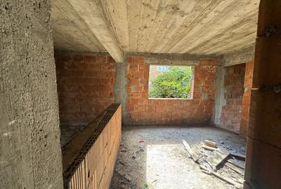 Vanzare casa la rosu Sfantu Ilie langa Caminul Cultural - 300 mp teren! - 6