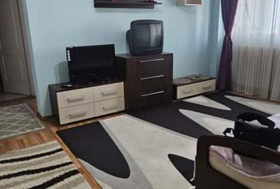 P.Ros Piata Nicolina, apartament 2 camere, 400euro/luna P.Ros Piata Nicolina, apartament 2 camere, 400euro/luna - 2