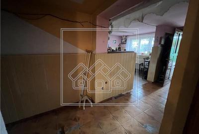 Casa de vanzare in Sibiu -  4 camere, curte, acces auto - 14