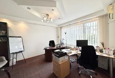 Spatiu ultracentral Sala Palatului pretabil Birouri-Cabinet Spatiu ultracentral Sala Palatului pretabil Birouri-Cabinet - 6